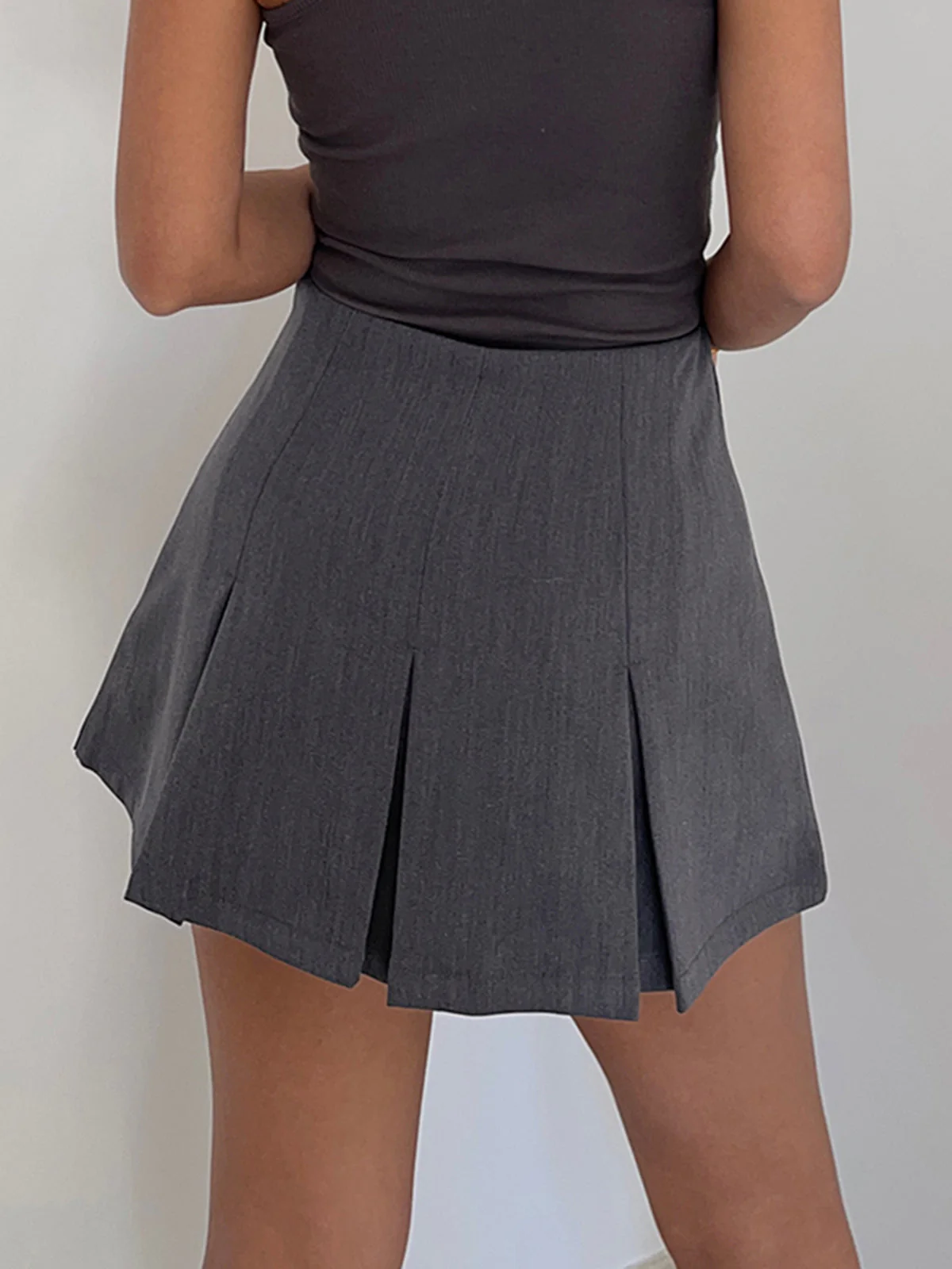 Casual Pleated Graceful Hem Mini Skort - Image 4