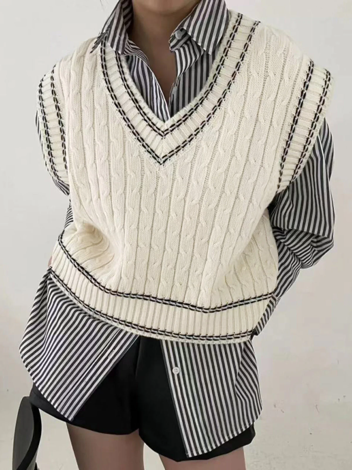 Weekend Wishes Graceful Sweater Vest - Image 9