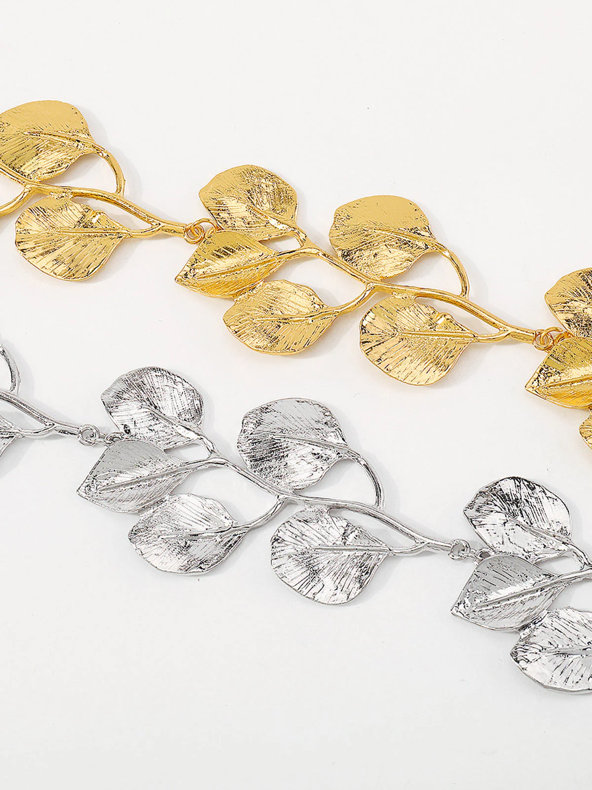 Vintage Alloy Graceful Leaf Design Necklace - Image 5