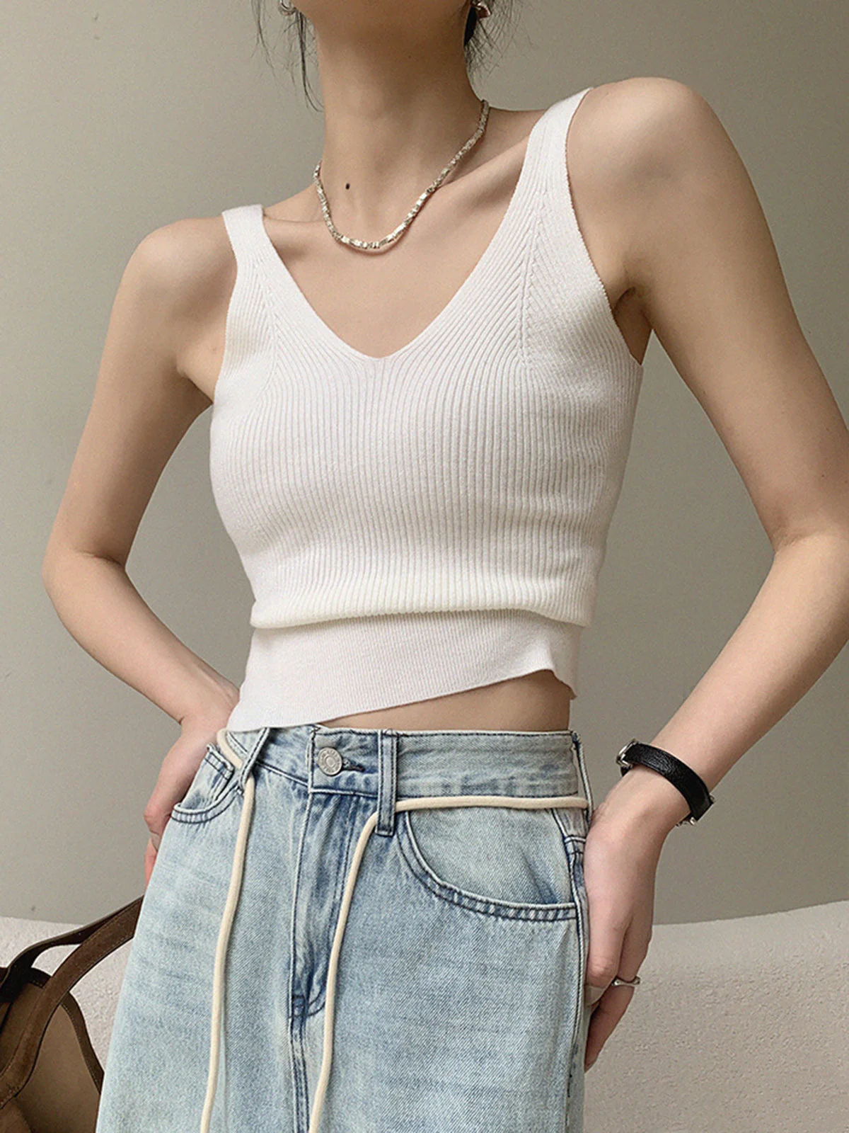 v-neck rib Graceful tank top - Image 8