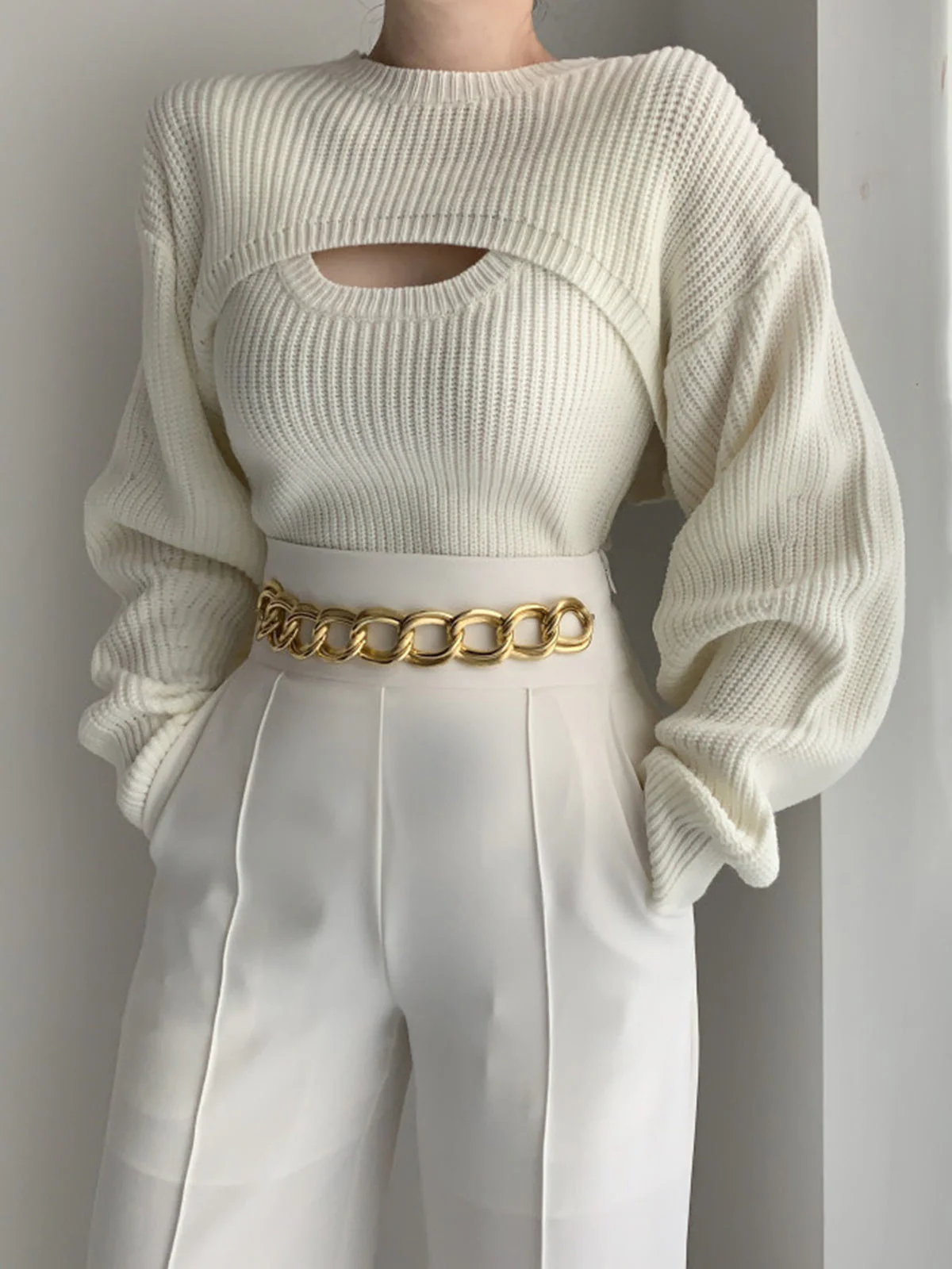 Utility Two Graceful Piece Bolero Sweater - Image 16
