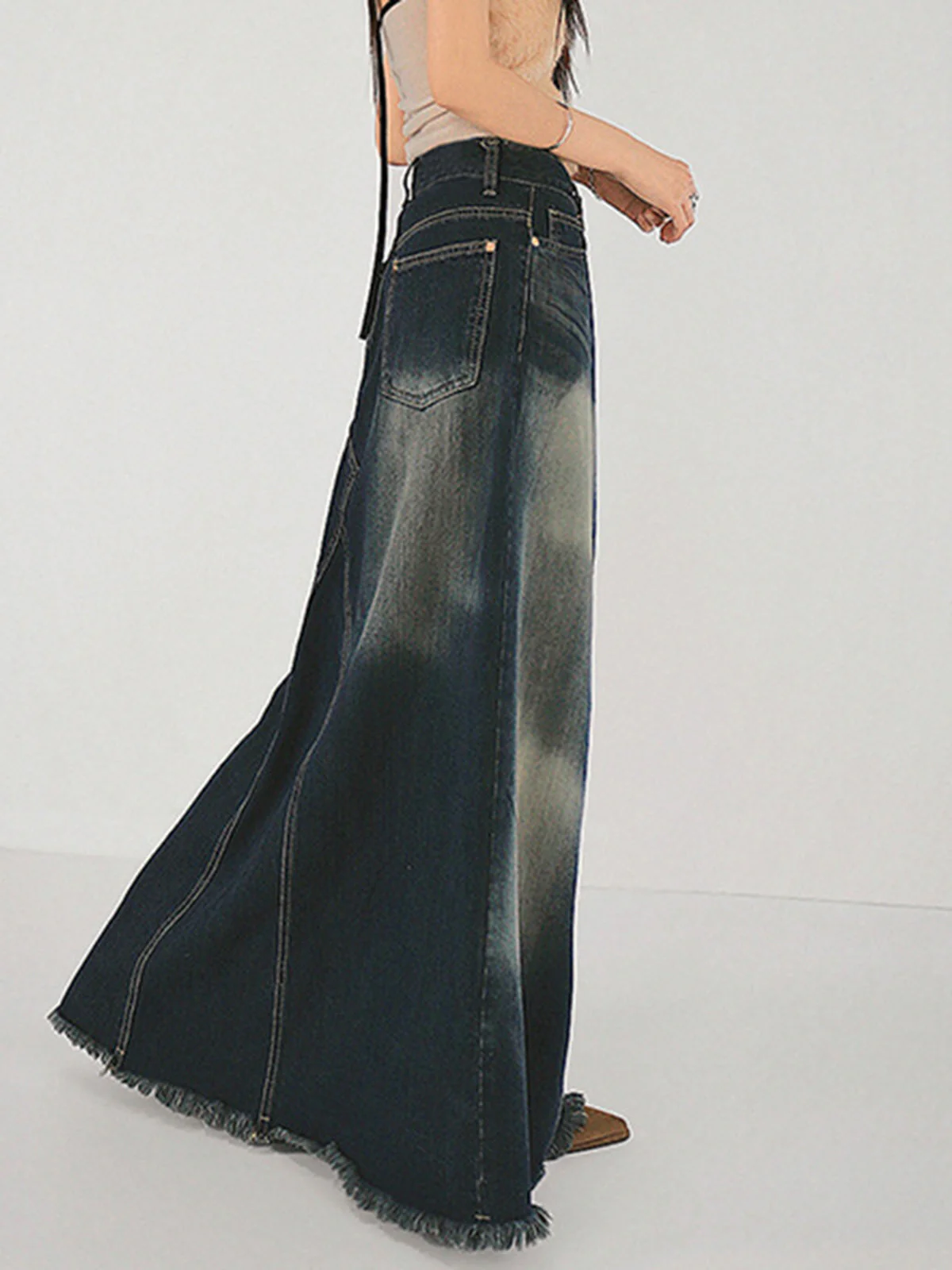 Tassels Hem Graceful Long Denim Skirt - Image 7