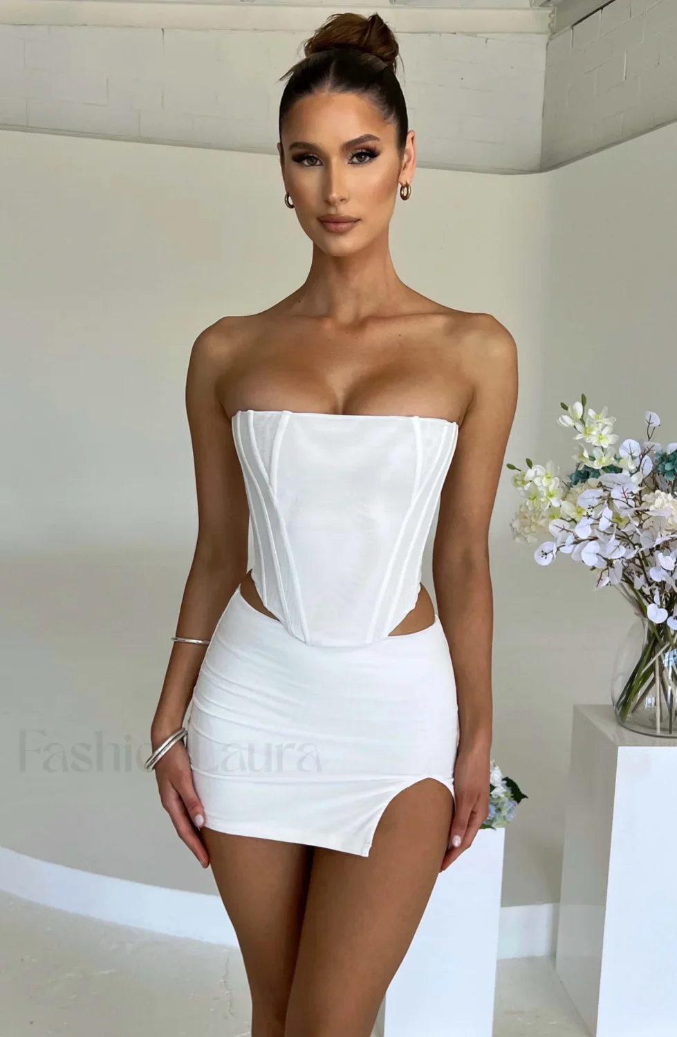 Alina Mini Graceful Skirt - White - Image 20