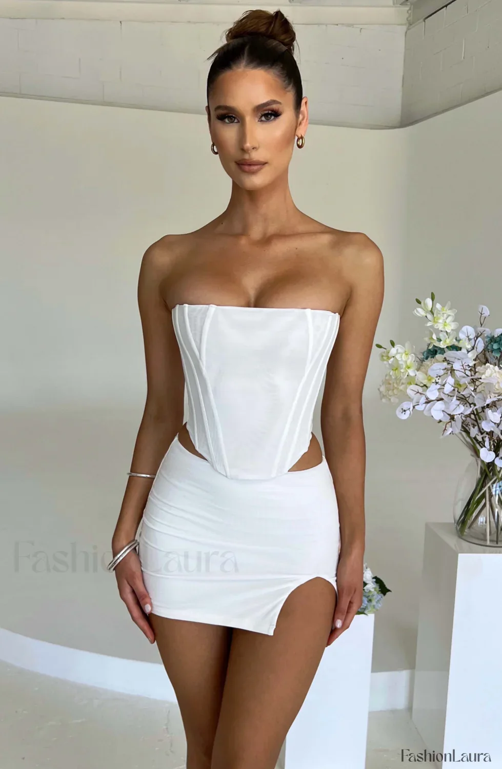 Alina Mini Graceful Skirt - White - Image 30