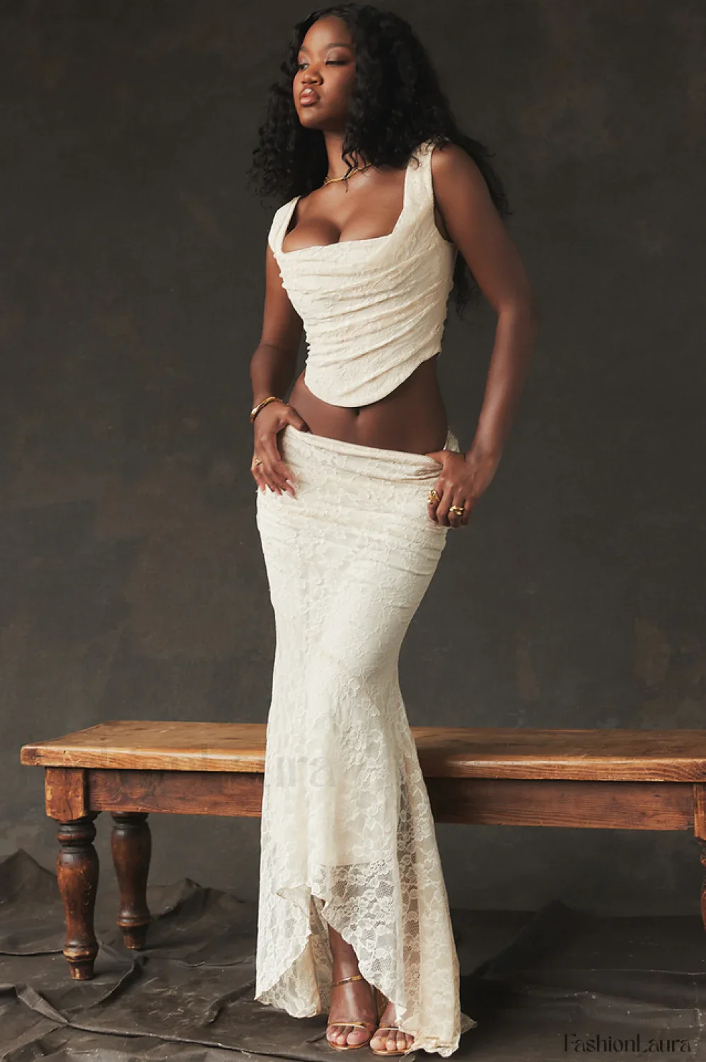 Vintage Cream Corset Charming + Lace Skirt Set - Image 22