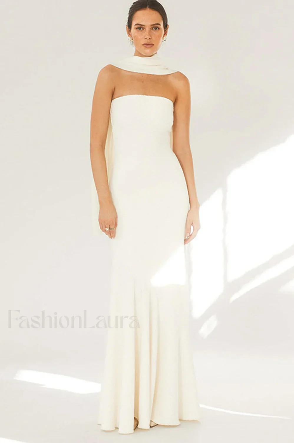 Juliana Elegant Maxi Dress - Image 22