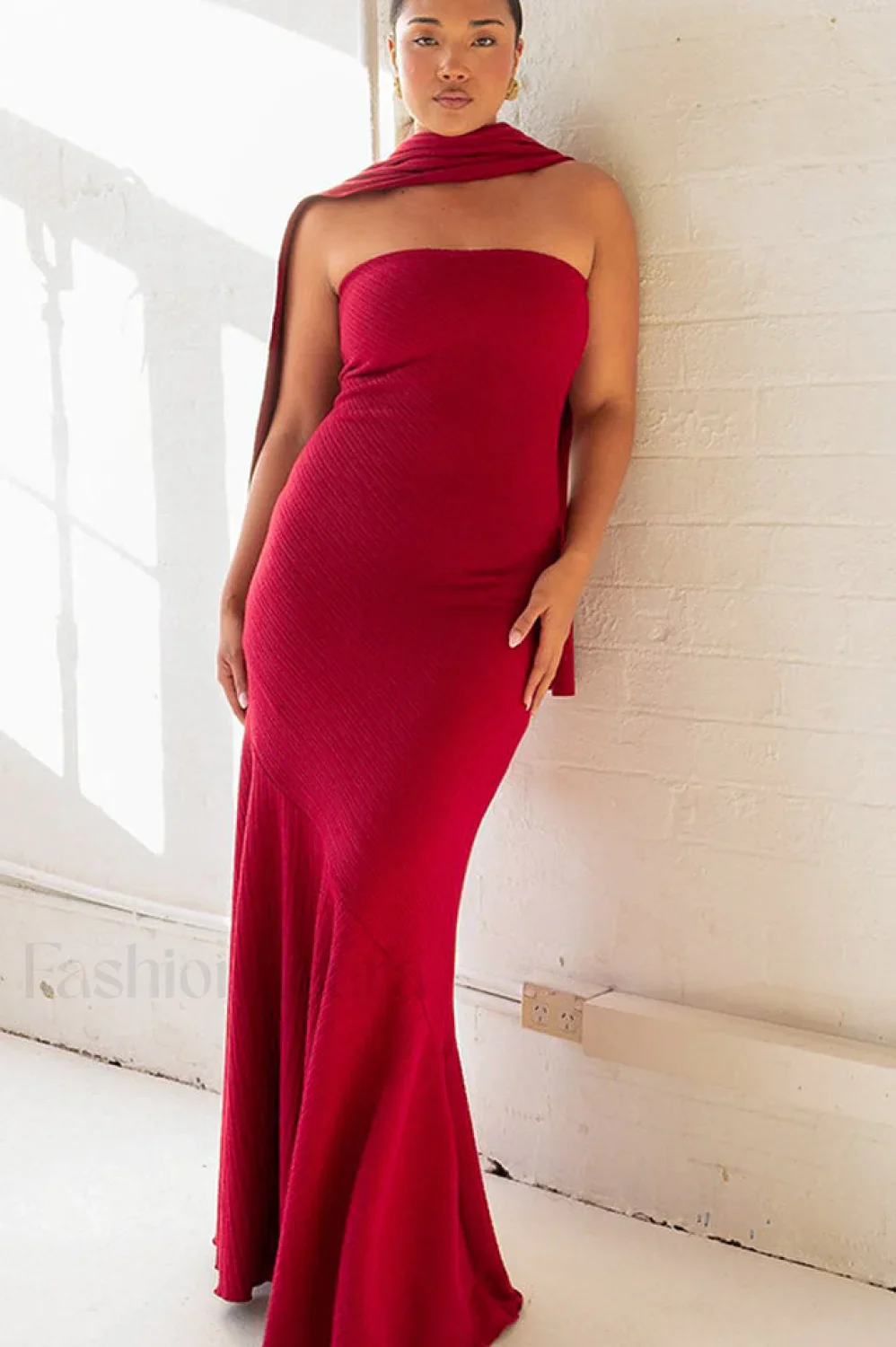 Juliana Elegant Maxi Dress - Image 5