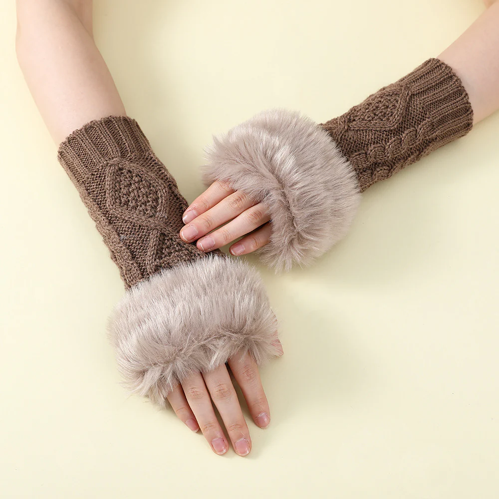 Faux Fur Knit Diamond Pattern Gloves - Image 9