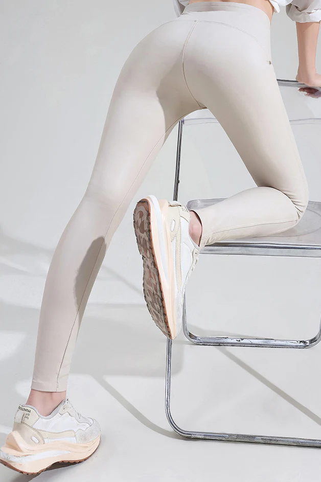 Fleece Lined Faux Leather Leggings - Image 4