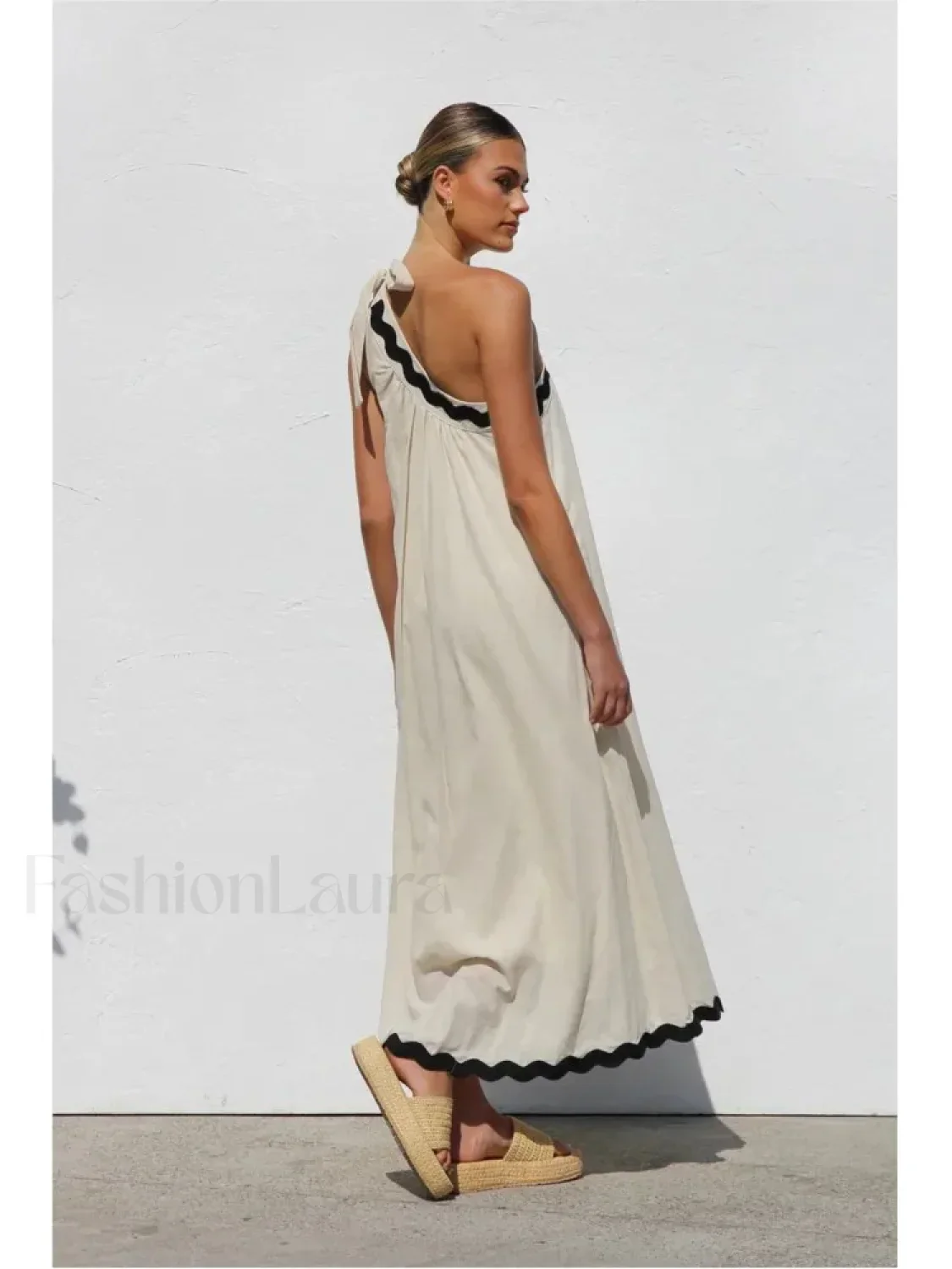 French Sloping-Shoulder Boho Dress - Image 10