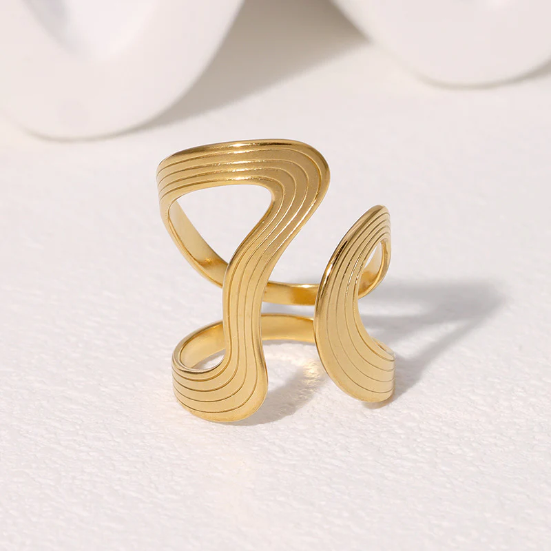 Geometric Stainless Steel Band Vintage Design Ring - Image 2