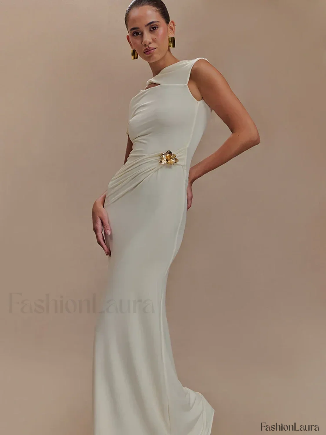 Gold Clasp Ruched Bodycon Maxi Dress - Image 14