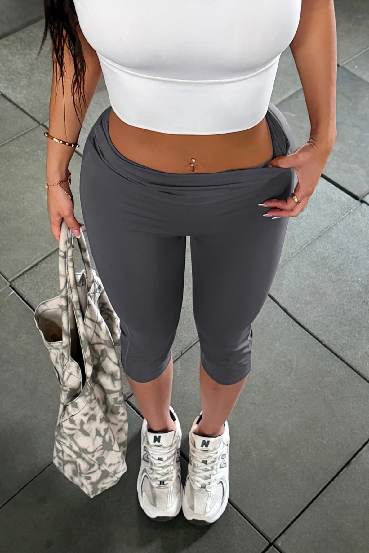 Gray Slim Fit Capri Yoga Leggings - Image 2