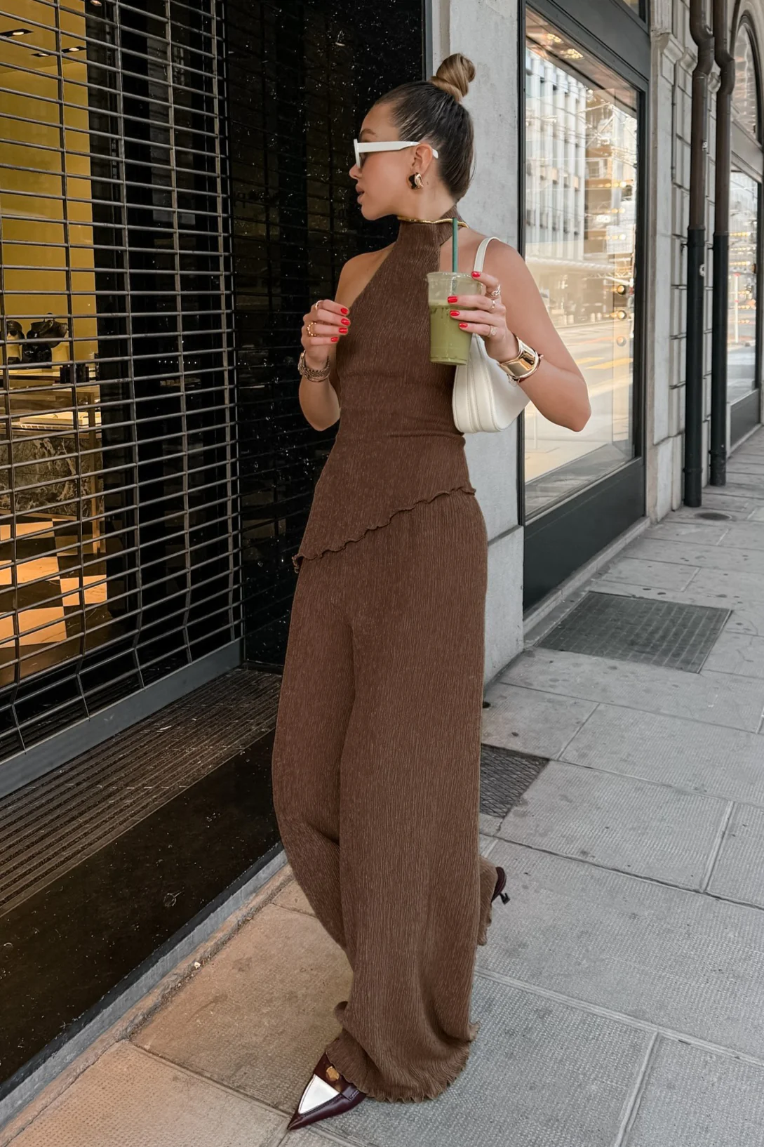 Green Halter Neck Top Pleated Wide Leg Pants Set - Image 10