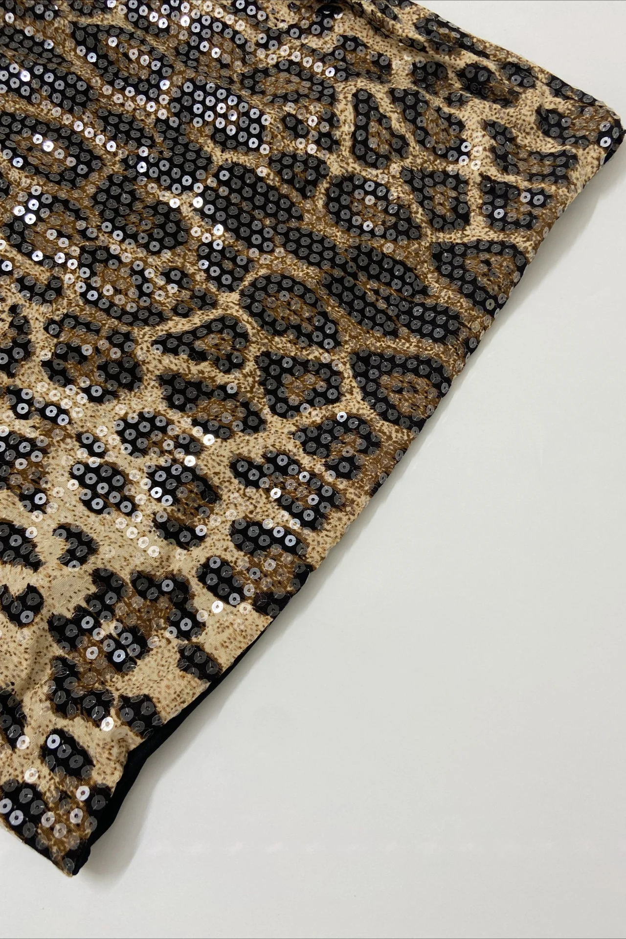 Halter Deep V Leopard Print Mini Dress - Image 9