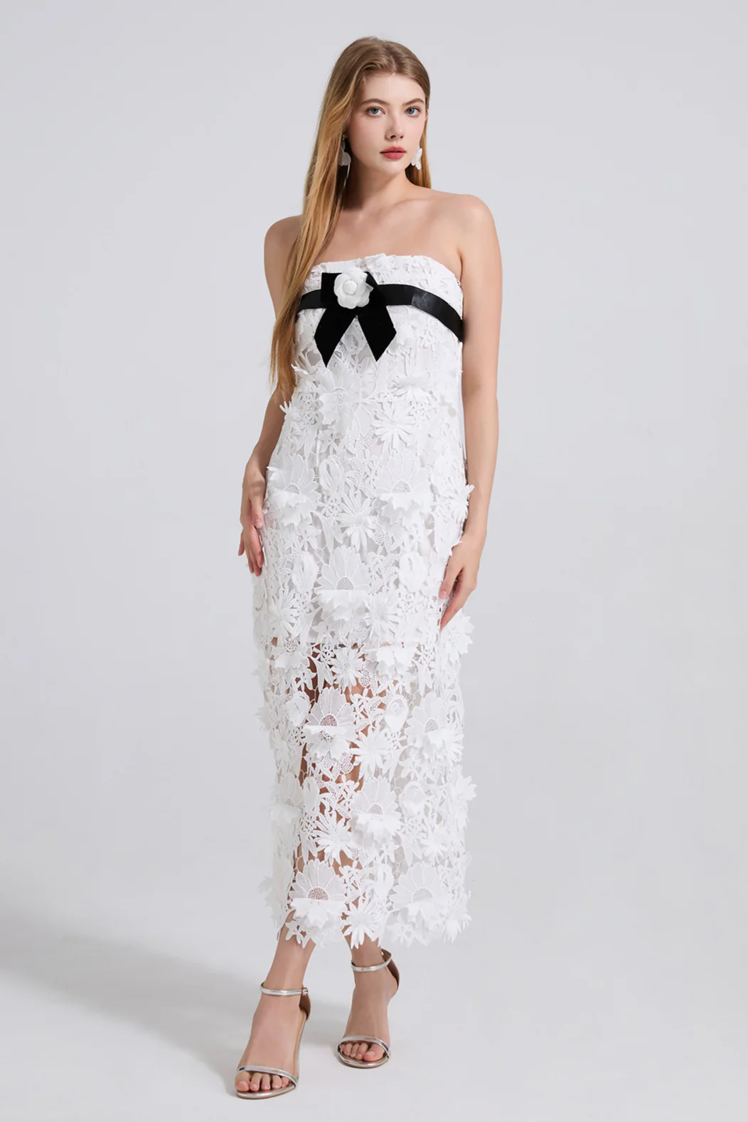 Heavy Lace 3D Embroidery Strapless Camellia Prom Dress - Image 3