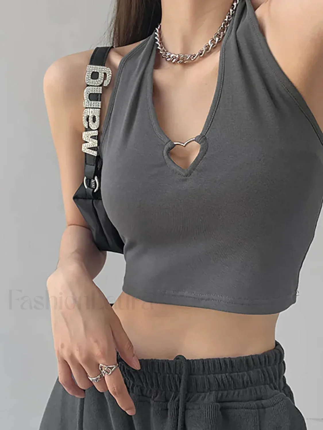 Heliar V-neck Cropped Knitted Tank Top - Image 12