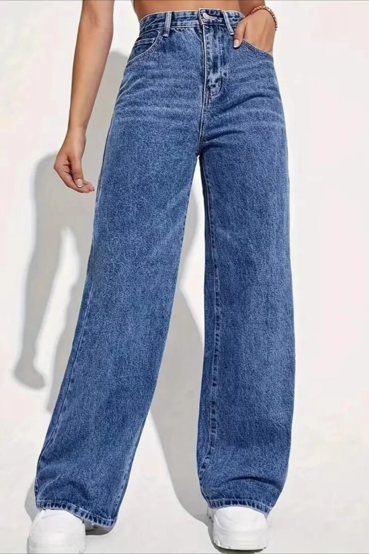 High Waist Chic Straight Relaxed Jeans - Image 10