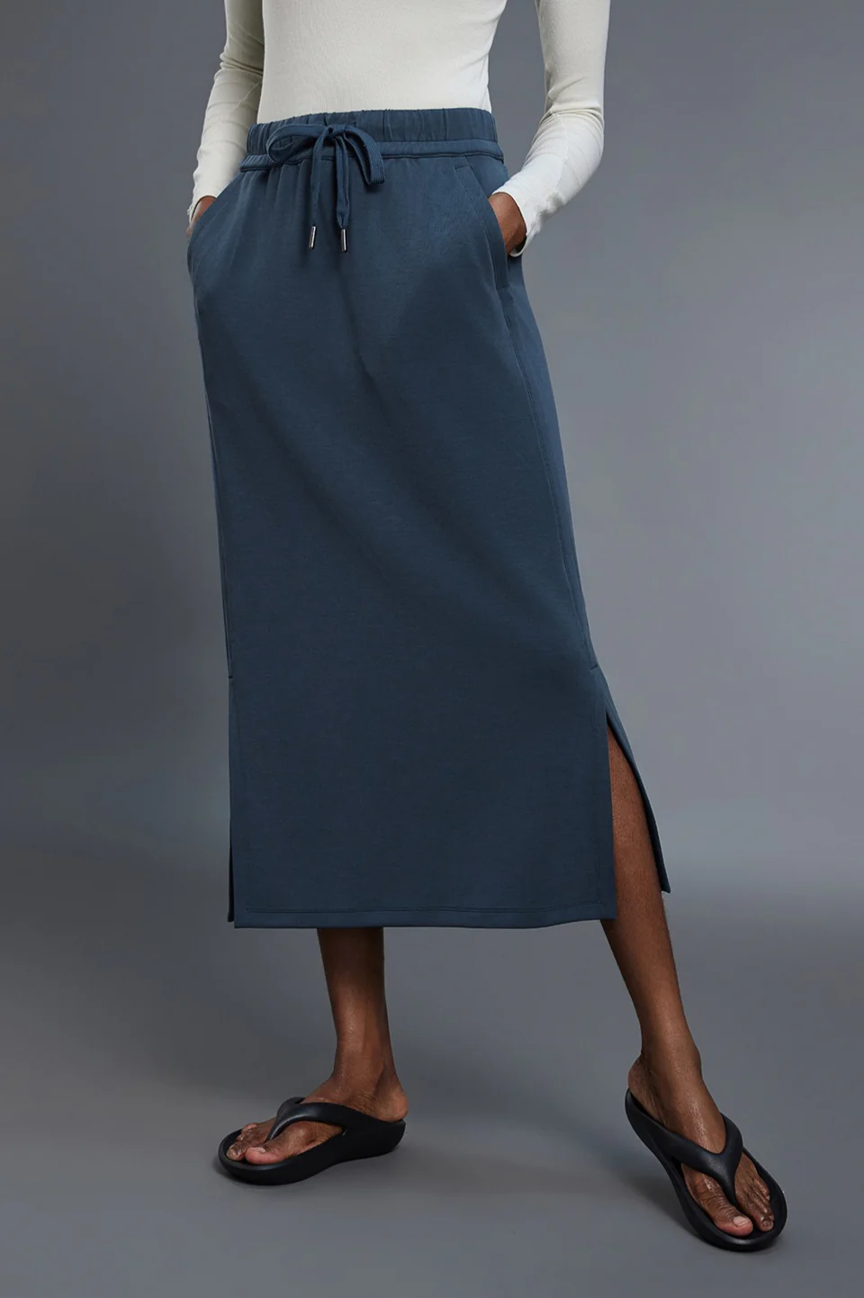 High Waist Split Straight Bodycon Midi Skirt - Image 5