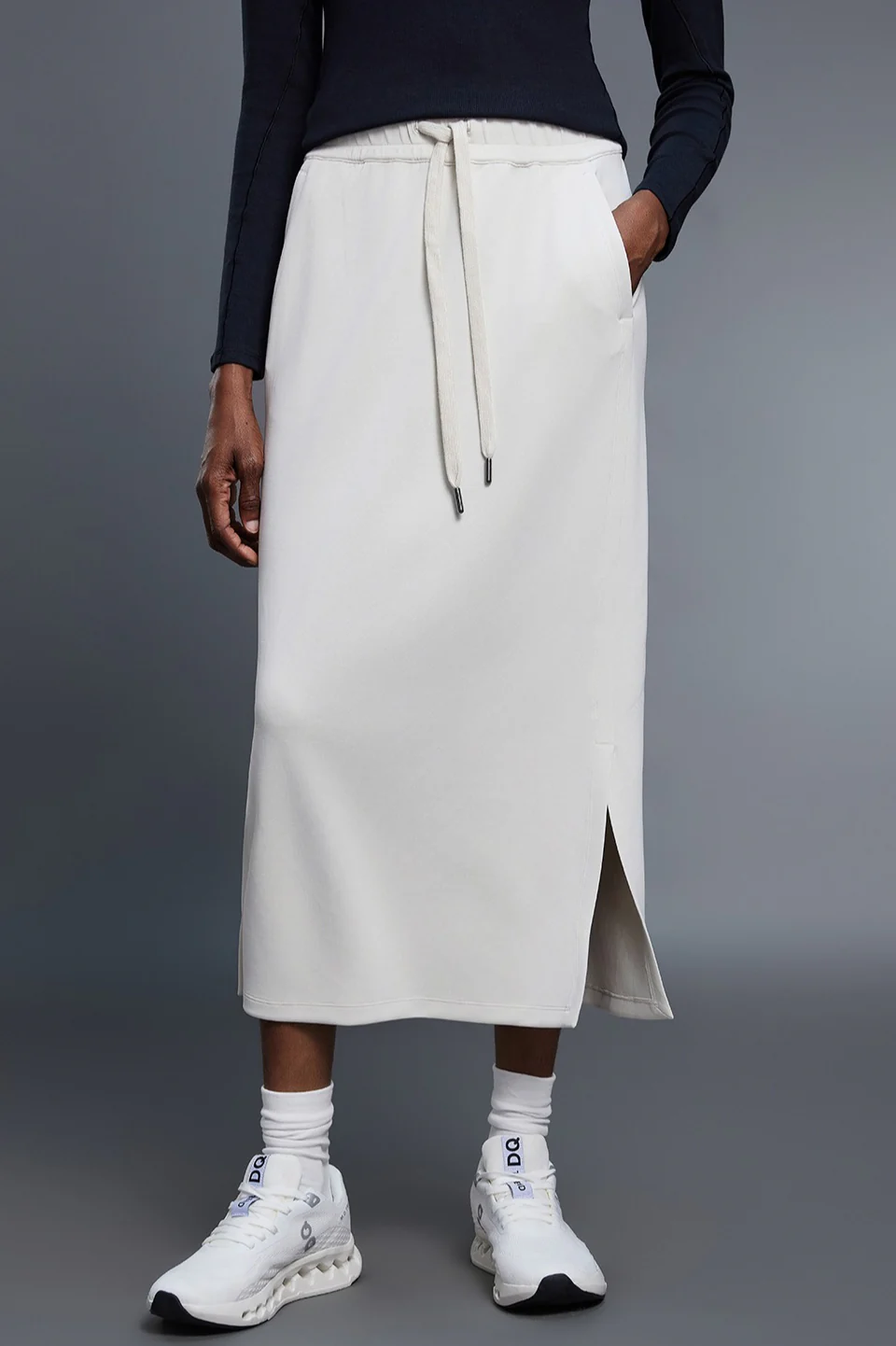 High Waist Split Straight Bodycon Midi Skirt - Image 6