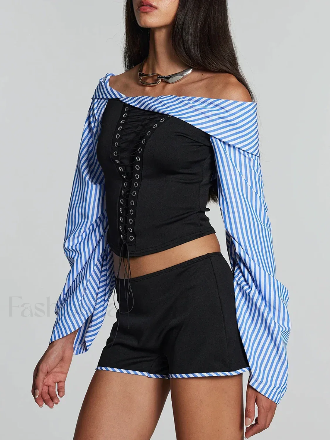 Hot Striped Bandage Shorts Two Piece Set - Image 4