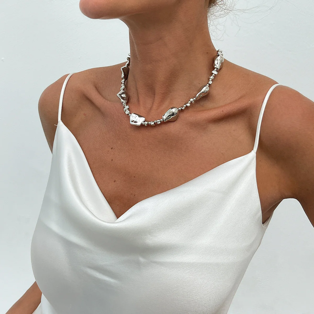 Irregular Bead Star Cross Fringe Choker Necklace - Image 10