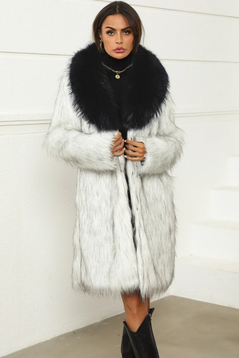 Long Plush Faux Fur Textured Overcoat - Image 4