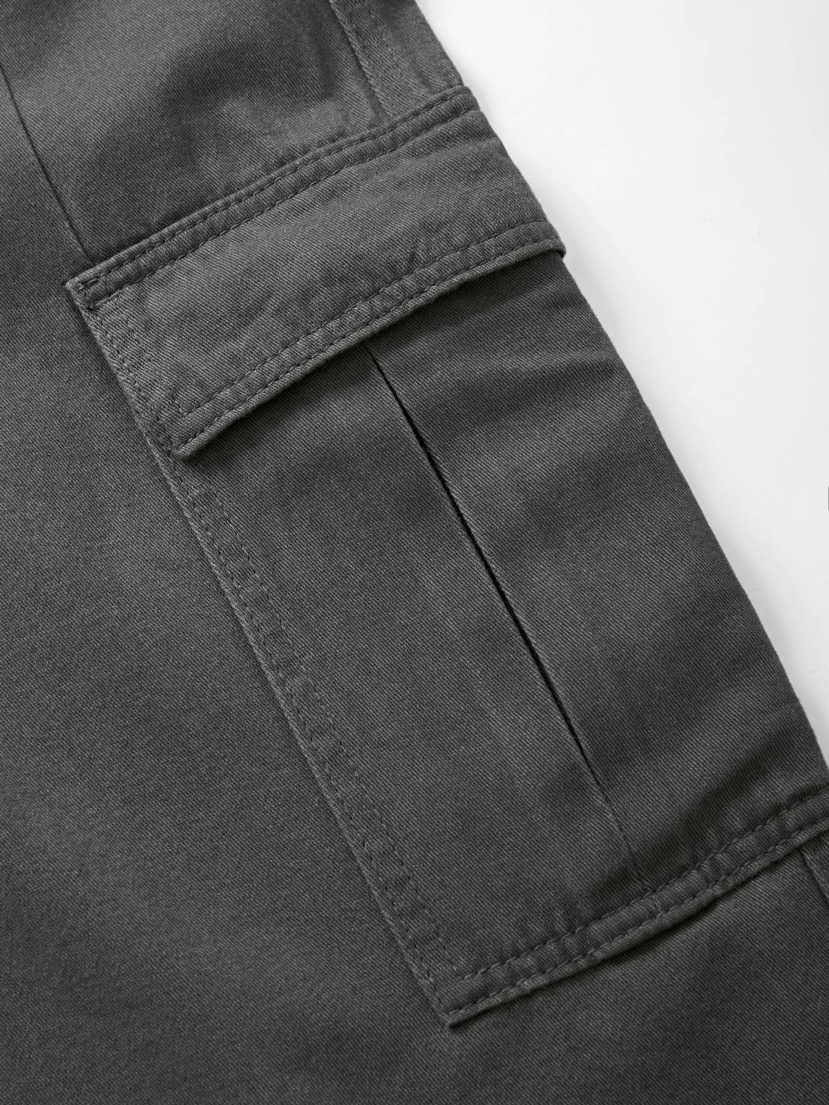 Men's Cargo Pocket Patched Straight Leg Jeans - Image 39