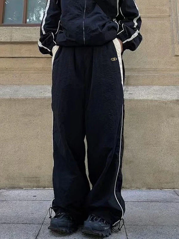 Men's Contrast Paneled Loose Parachute Pants - Image 6
