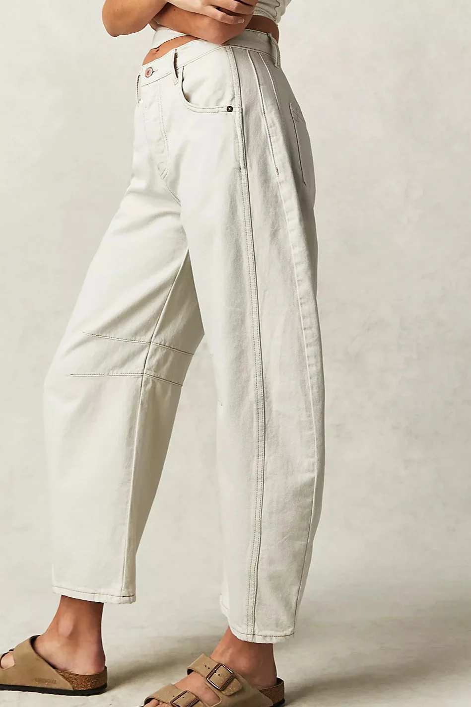 Mid Rise Washed Relaxed Wide Leg Jeans - Image 5
