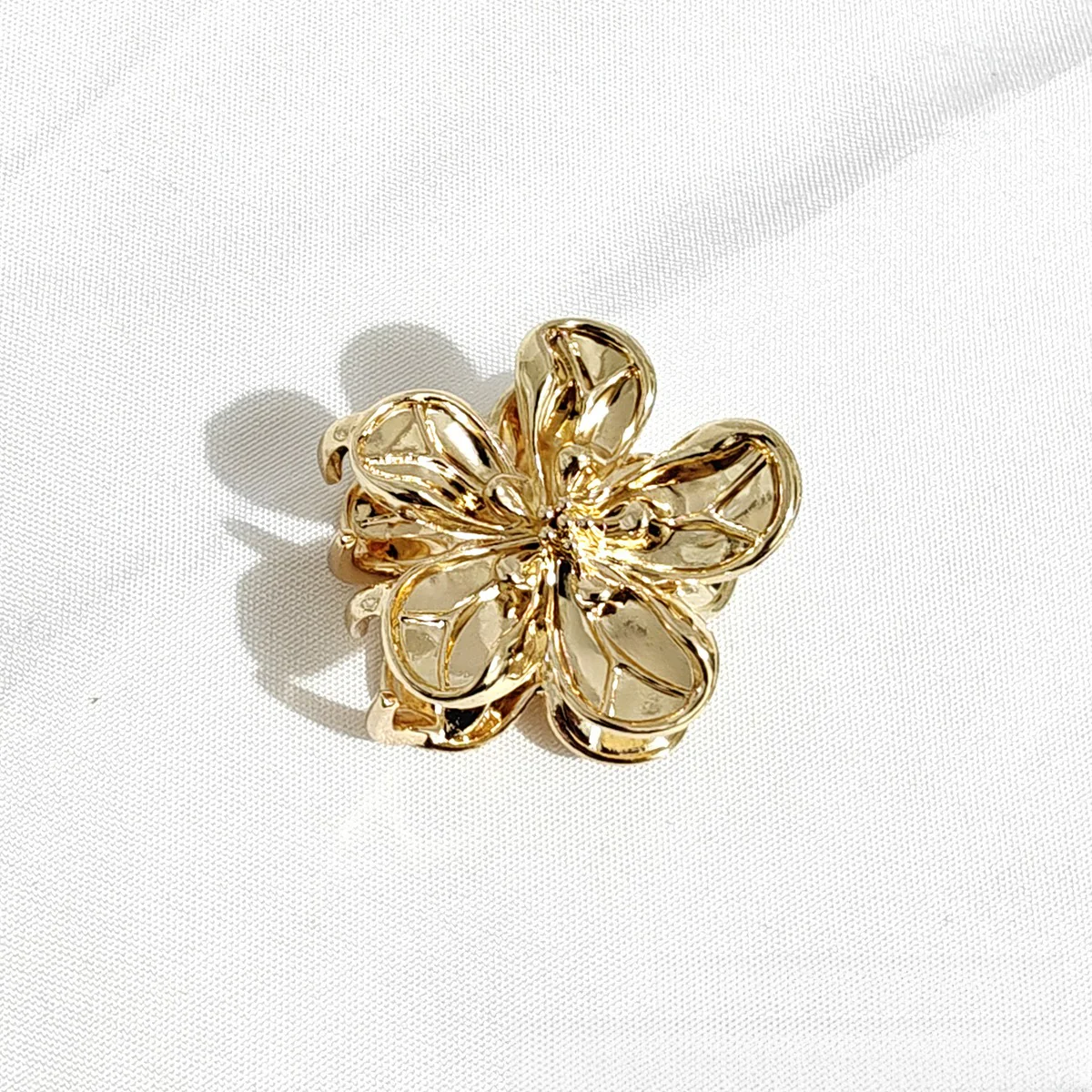 Miniature Floral Mini Hair Claw - Image 5