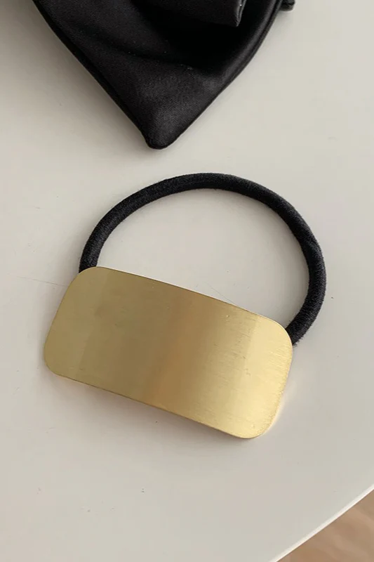 Minimalist Square Metal Hair Cuff - Image 3