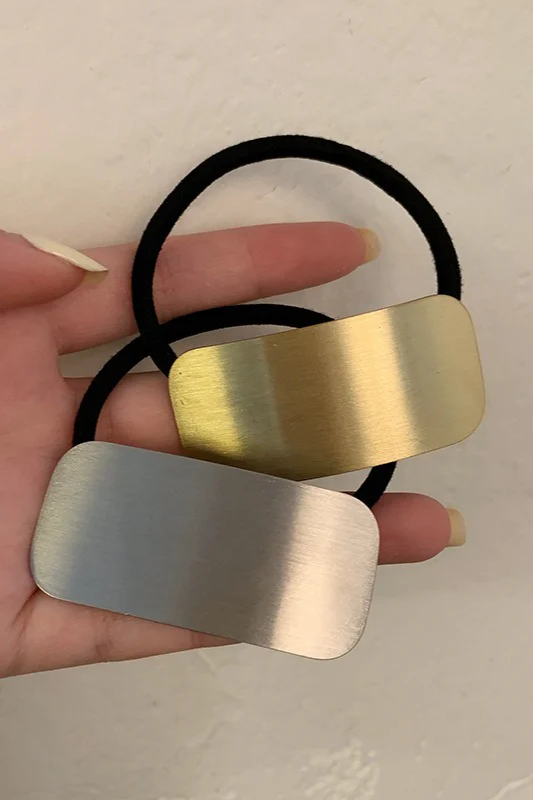 Minimalist Square Metal Hair Cuff - Image 4