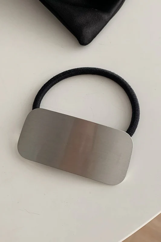 Minimalist Square Metal Hair Cuff - Image 6