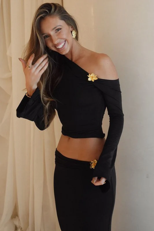 One Shoulder Metal Detail Flared Sleeve Top High Waist Skirt Set - Image 5