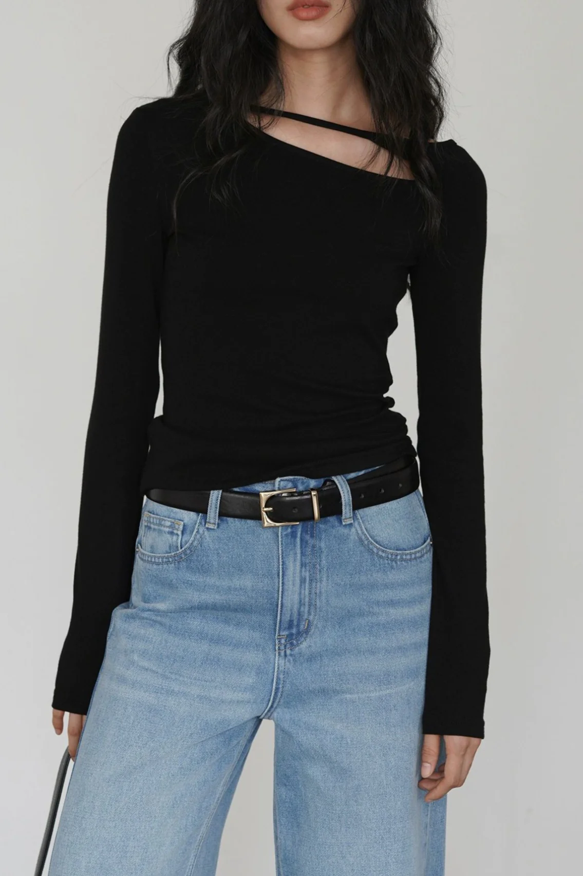 One Side Cut Out Bodycon Long Sleeve Tee - Image 5