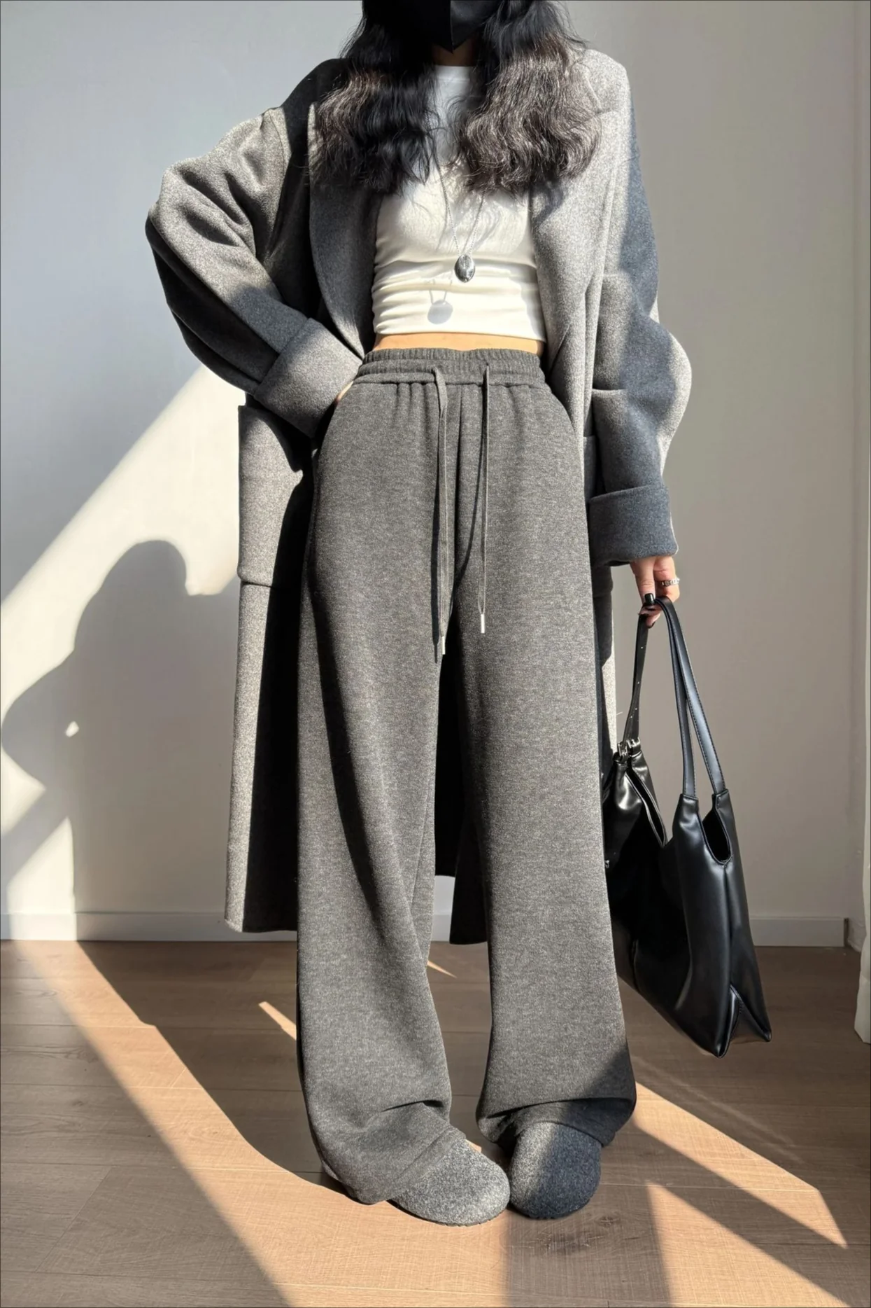 Plush Wool Draped Wide Leg Knit Pants - Image 12