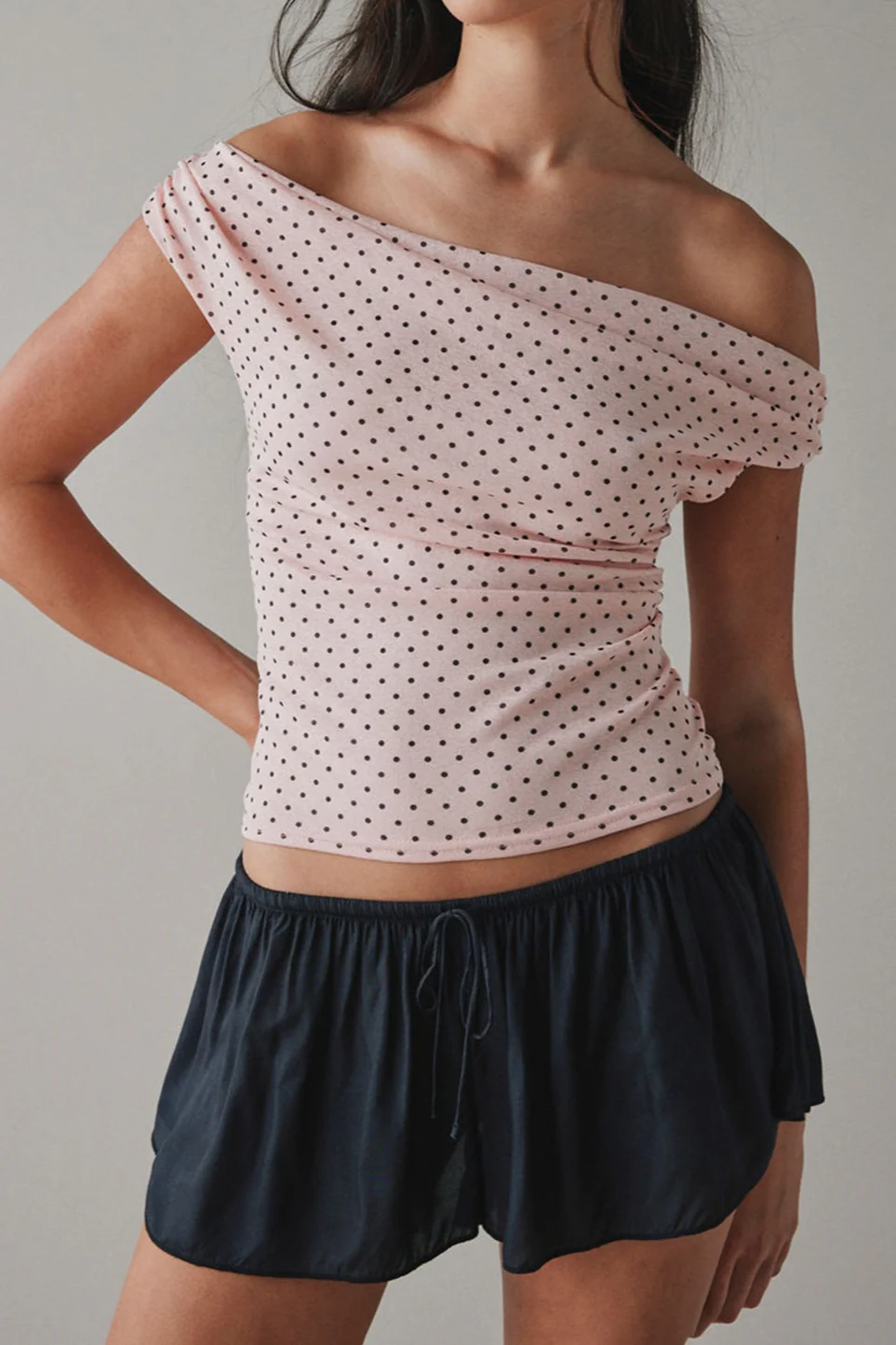 Polka Dot One Shoulder Ruched Crop Top - Image 4