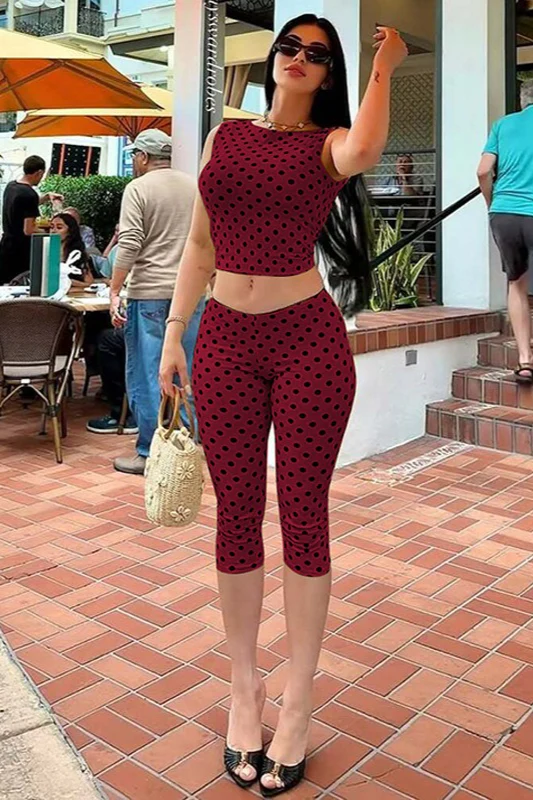 Polka Dot Sleeveless Fitted Capri Pants Set - Image 3