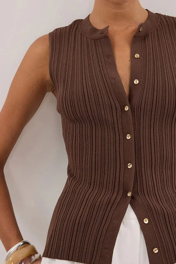 Ribbed Sleeveless Knit Cardigan - Image 11