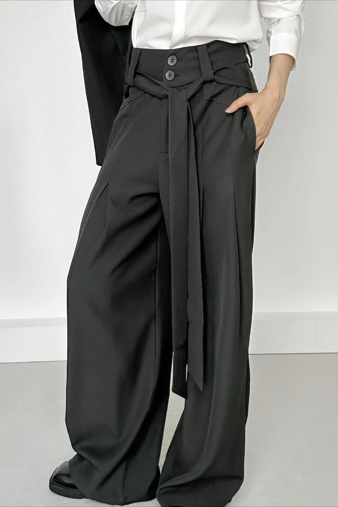 Ruched Ribbon Minimalist Chic Pants