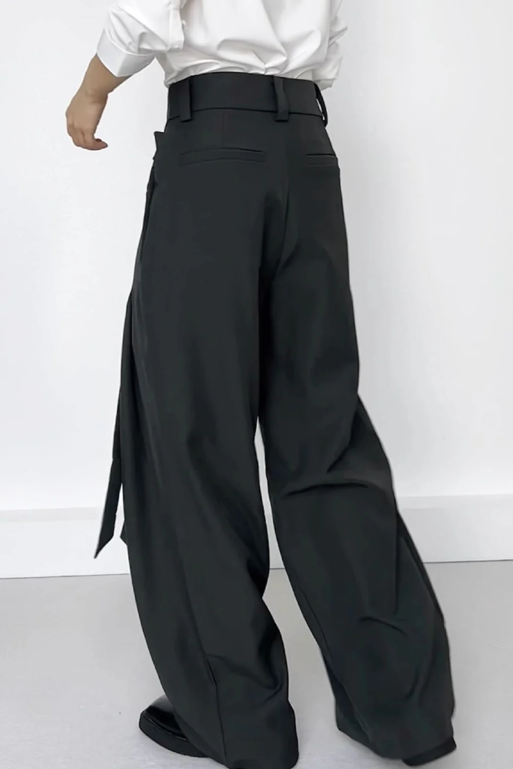 Ruched Ribbon Minimalist Chic Pants - Image 4