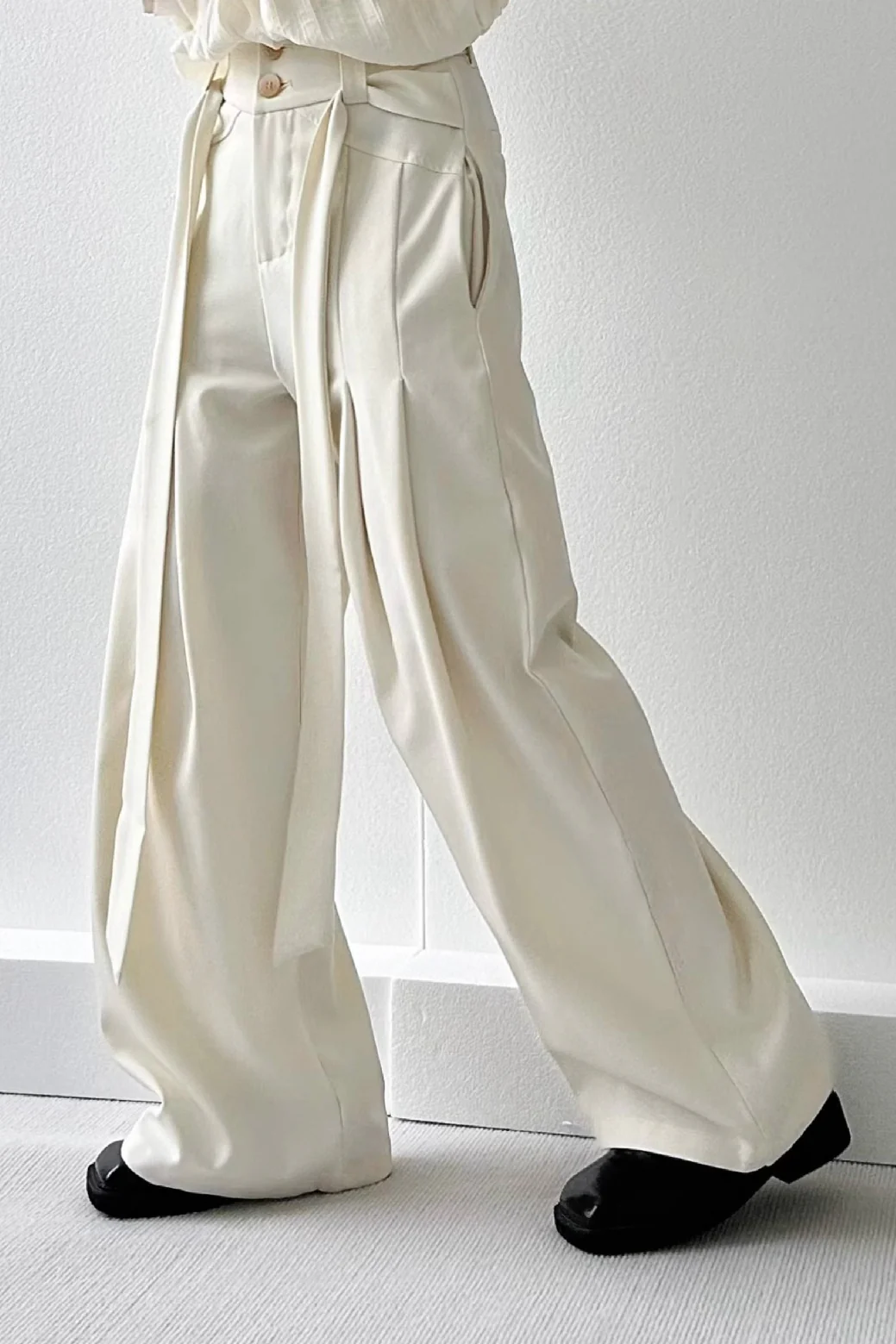 Ruched Ribbon Minimalist Chic Pants - Image 6