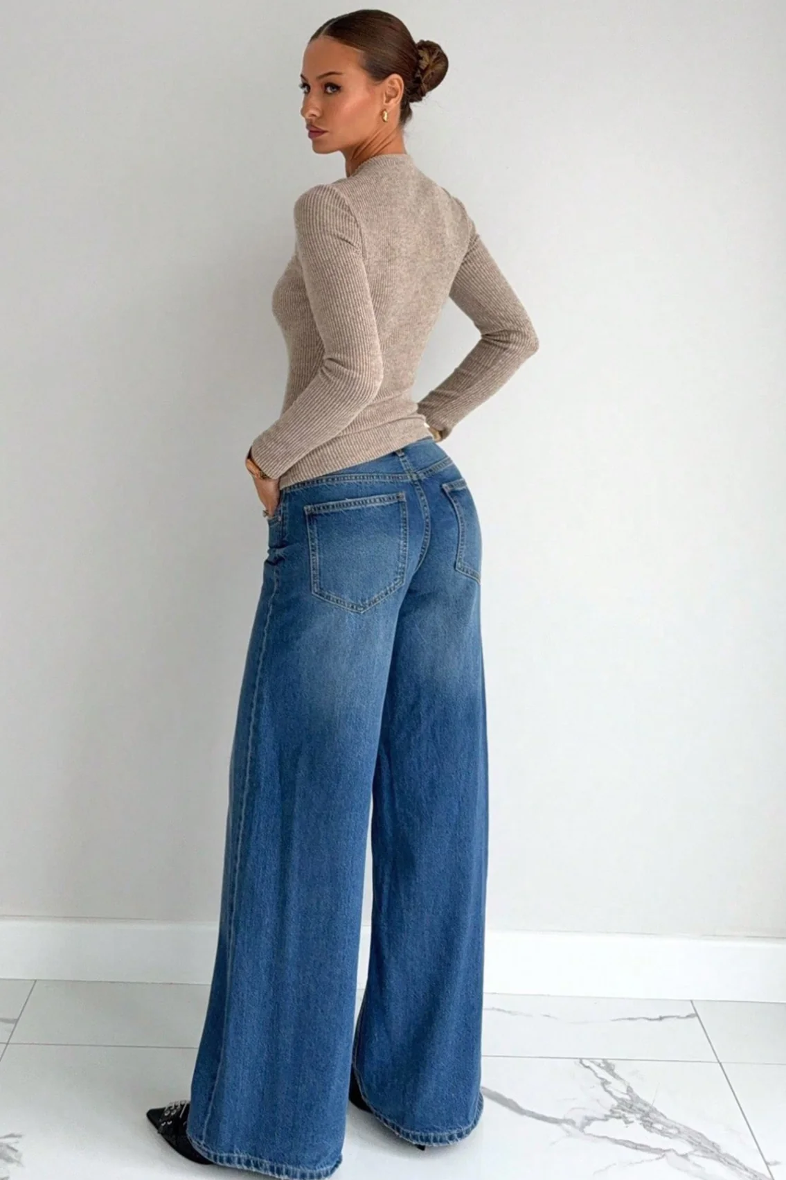 Sexy Cinched Waist Asymmetrical Cutout Sweater - Image 5