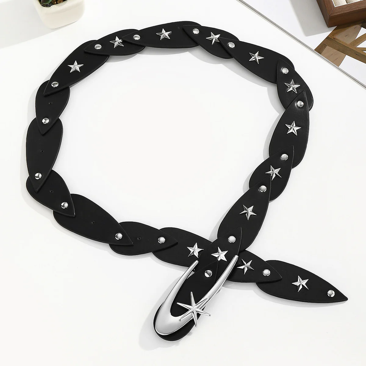 Silver Minimalist Chic Waist Belt - Image 5