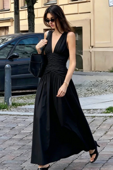 Solid Color Deep V Ruched A Line Maxi Dress - Image 4