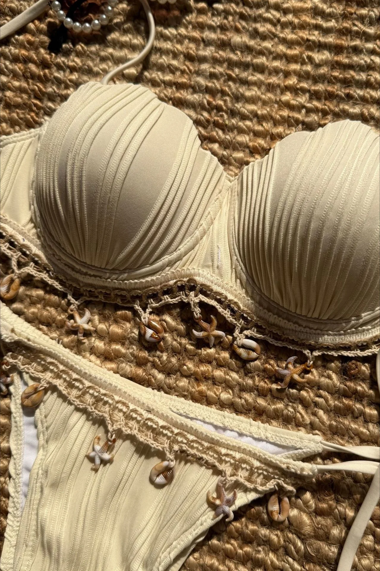 Solid Shell Petal Structured Bikini Set - Image 9