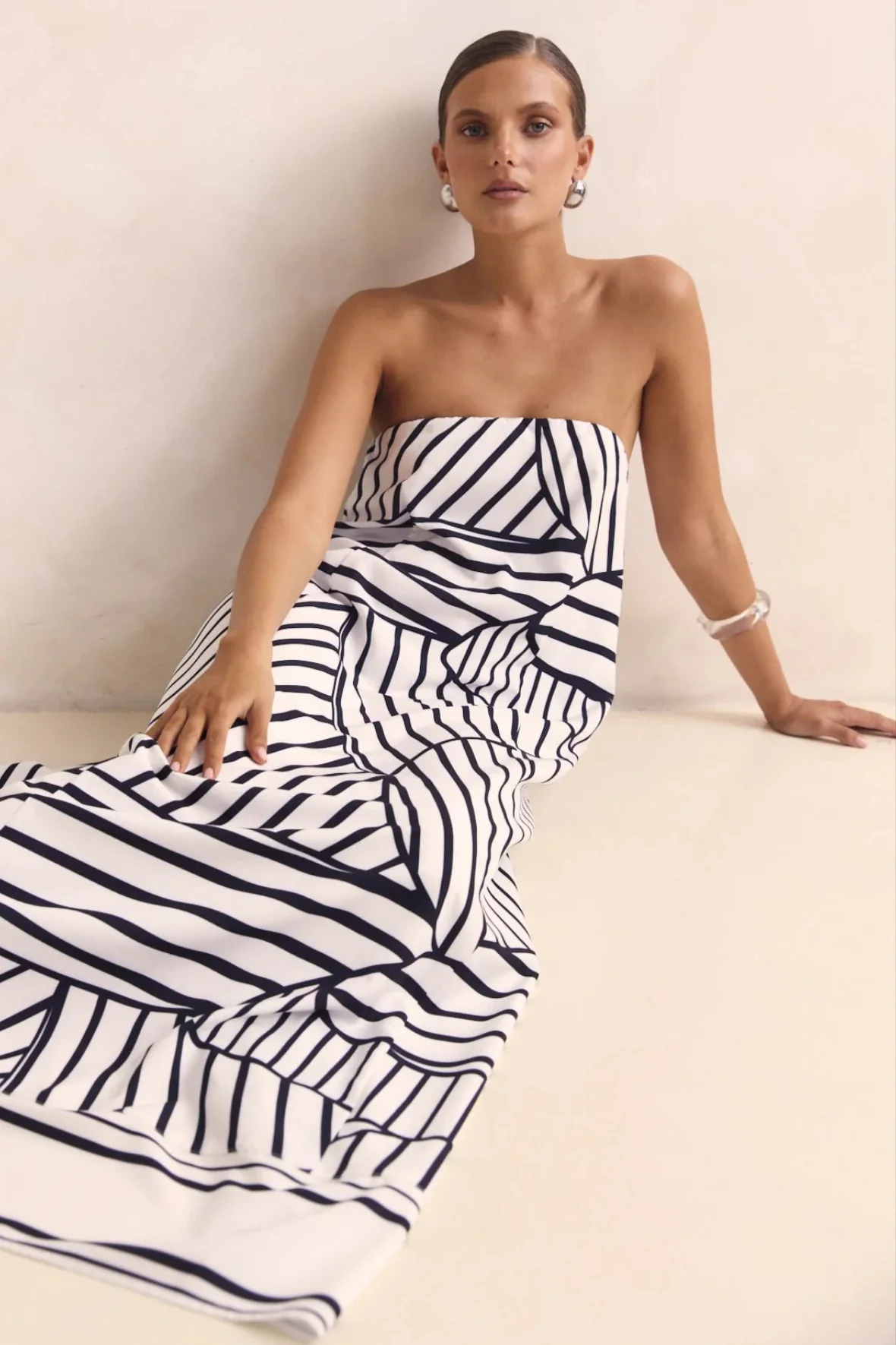 Strapless Printed Off Shoulder Maxi Boho Dress - Image 13
