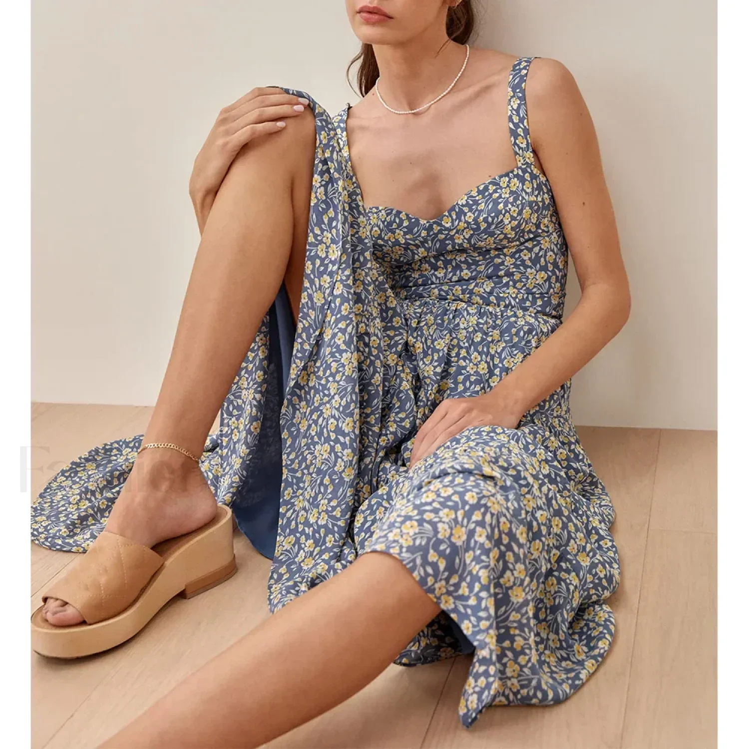 Sweetheart Neck Floral Dress - Image 3
