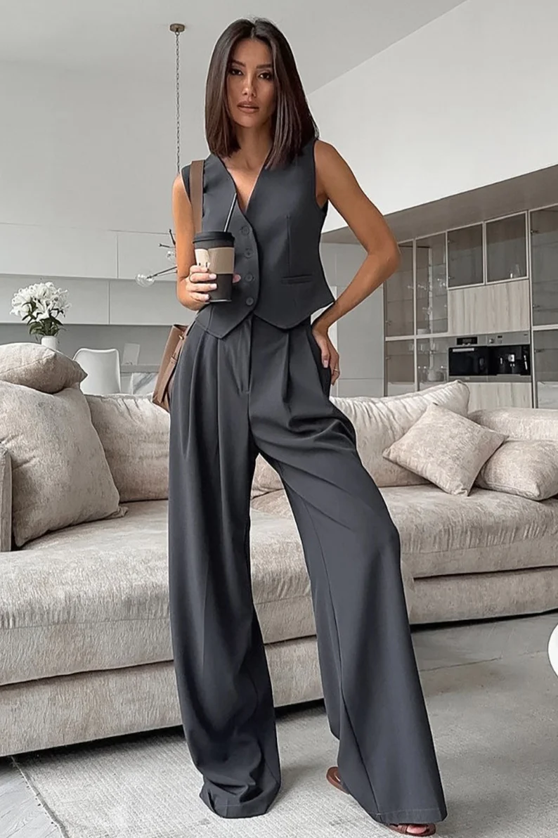 Tailored Gray Two Piece Vest Pants Set - Image 3